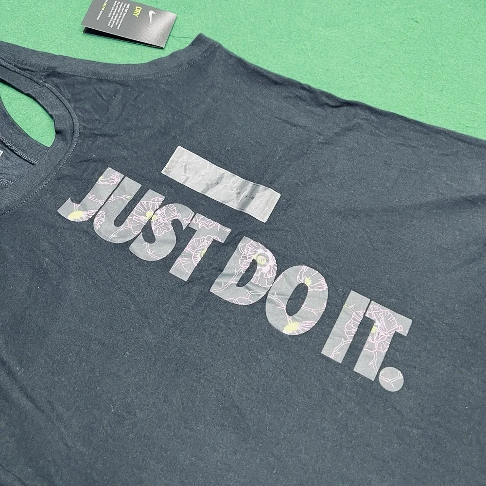 Nike DRI-FIT Women's Size Medium Just Do It Training Tank Top Black